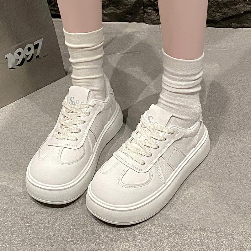 Spring new thick-soled little white shoes women's light and versatile sports and leisure heightening big head lightweight board shoes