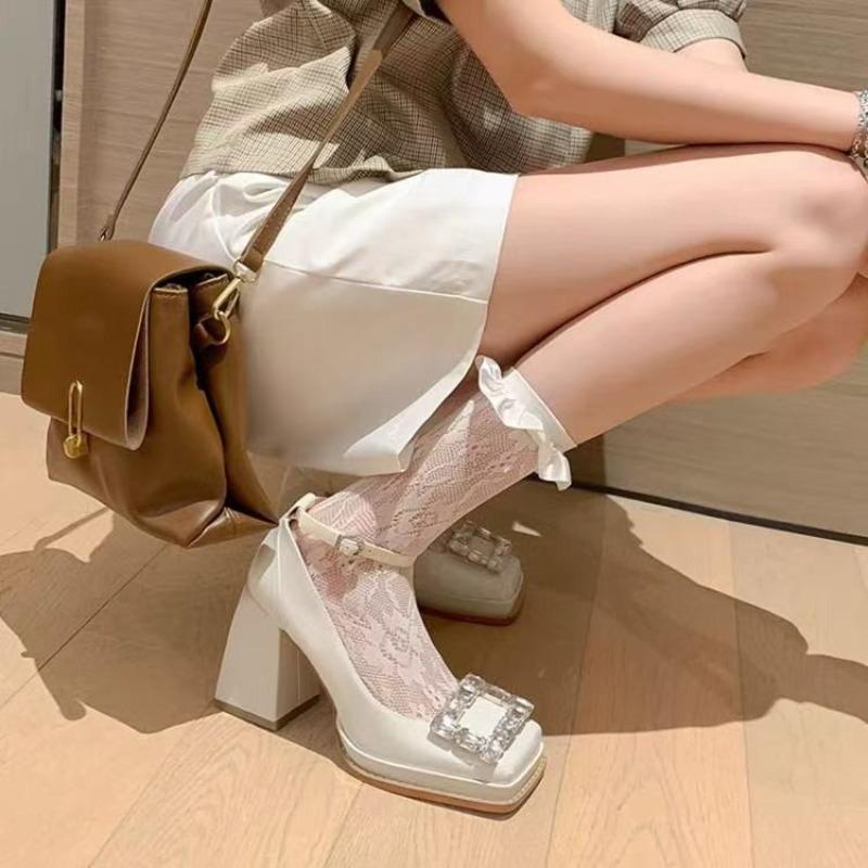 Fashion Hot Selling 2025 Summer Baotou Sandals Women's French Retro Square Headed Water Diamond Buckle Back Hollow Thick Heel Sandals