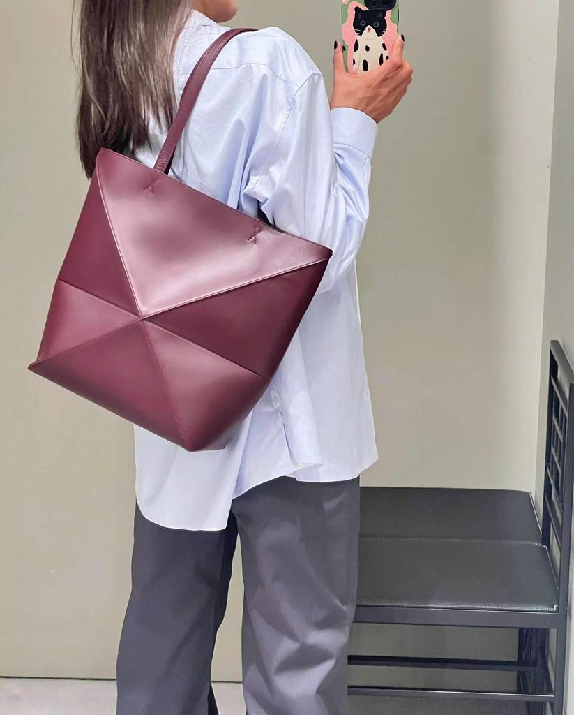 High-Quality Top Layer Cowhide Geometric Folding Tote Bag with Large Capacity