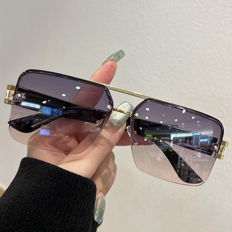 KLASSNUM Eyewear Sunglasses Women Men Summer Beach Large Metal Square Frame Sun Glasses Fashion Party Eyeglasses Driving Goggles