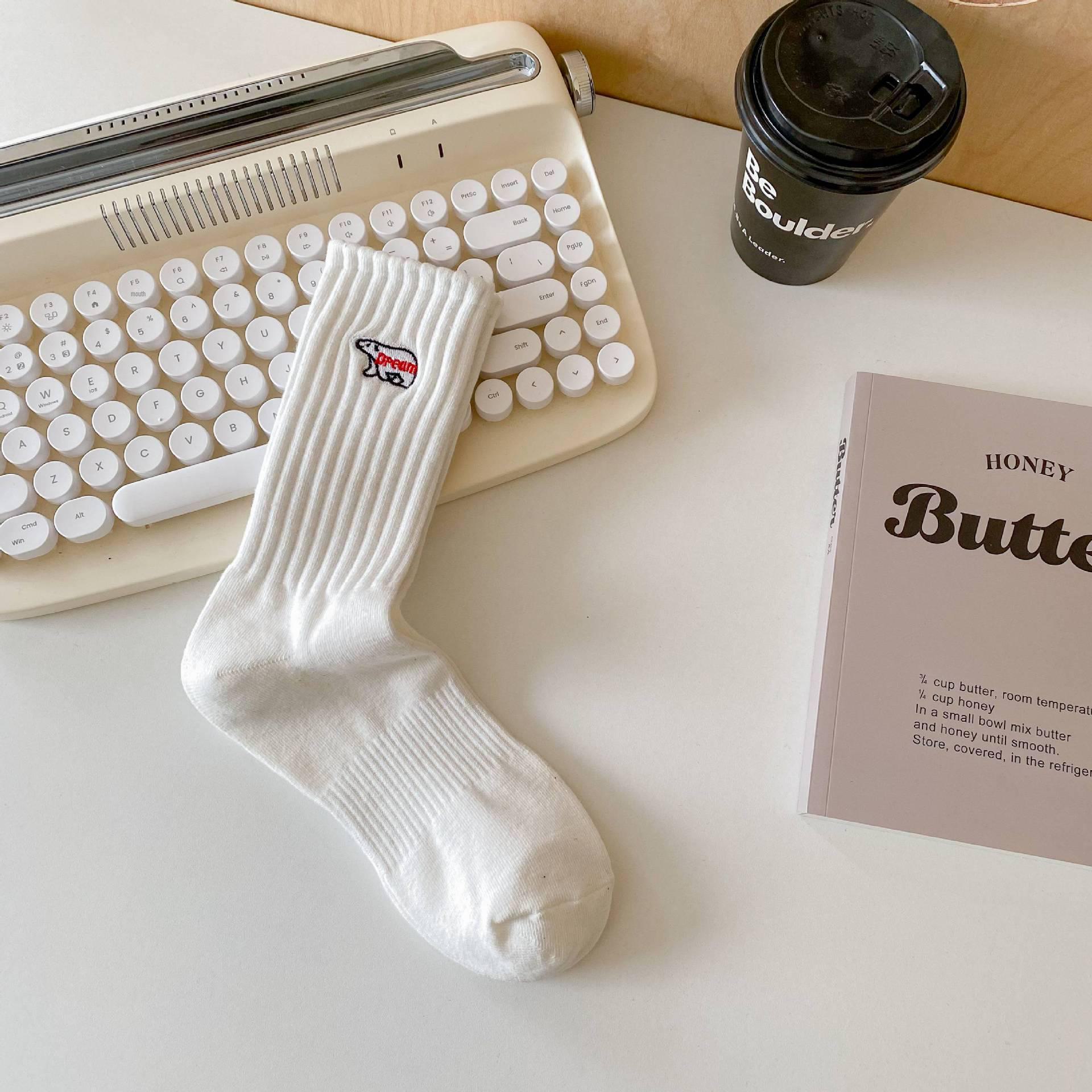 

Модные мужские вышитые хлопковые носки — впитывают пот, дезодорируют и подходят для уличного спорта; Идеально подходит для пар.