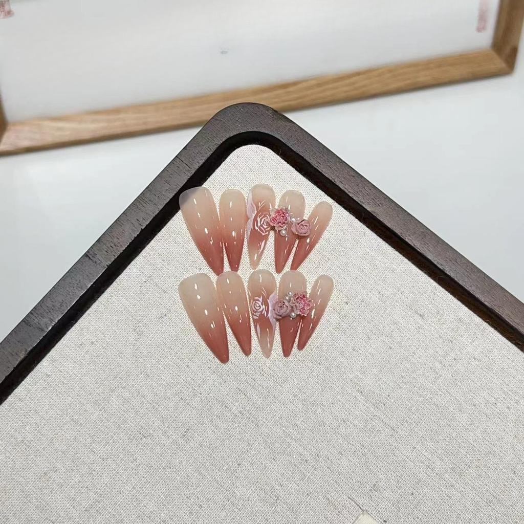 Wearing Armor Handmade High-end Atmosphere Hand-painted Roses Gradient French Manicure Finished Product Detachable Fake Nail Sheets