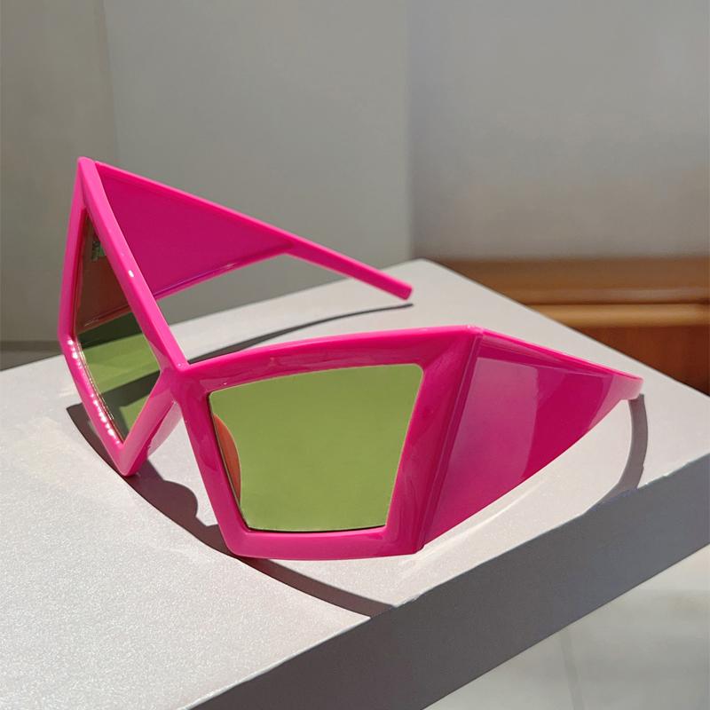 Oversized Cat Eye Sunglasses Women New Fashion Multi-color Hip-hop Sun Glasses Trendy Brand Design Beach Vacation Shades