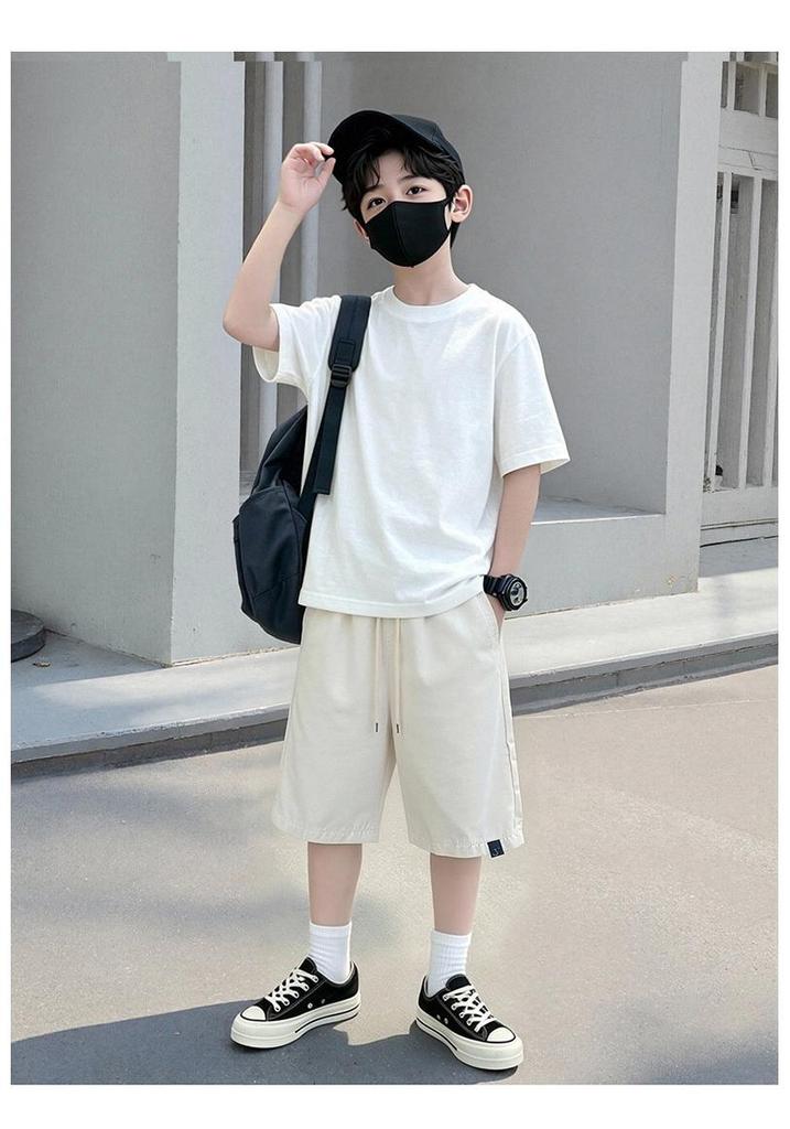 Boys' Summer Casual Korean-Style Shorts - Mid-Length Trendy Capri Pants