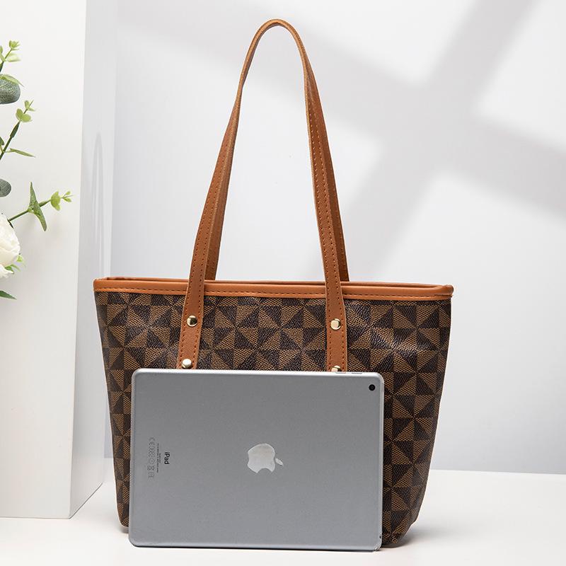2023 Trendy Embossed Woven Handbag - Large Capacity Tote with Zipper