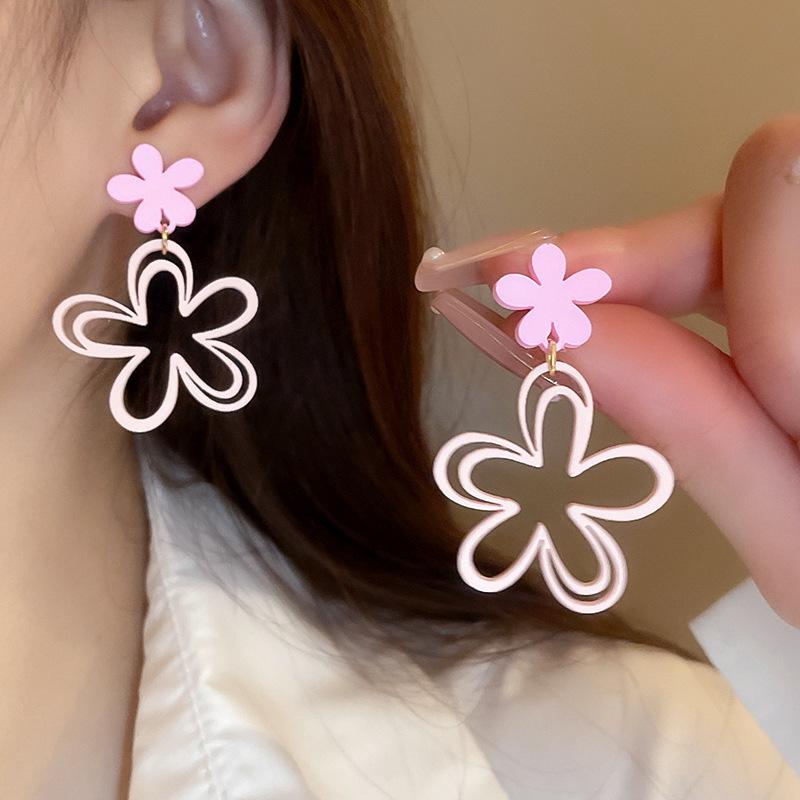 Silver Needle Flower Mesh Tassel Earrings - Fresh Beach Style, Versatile & Fashionable.