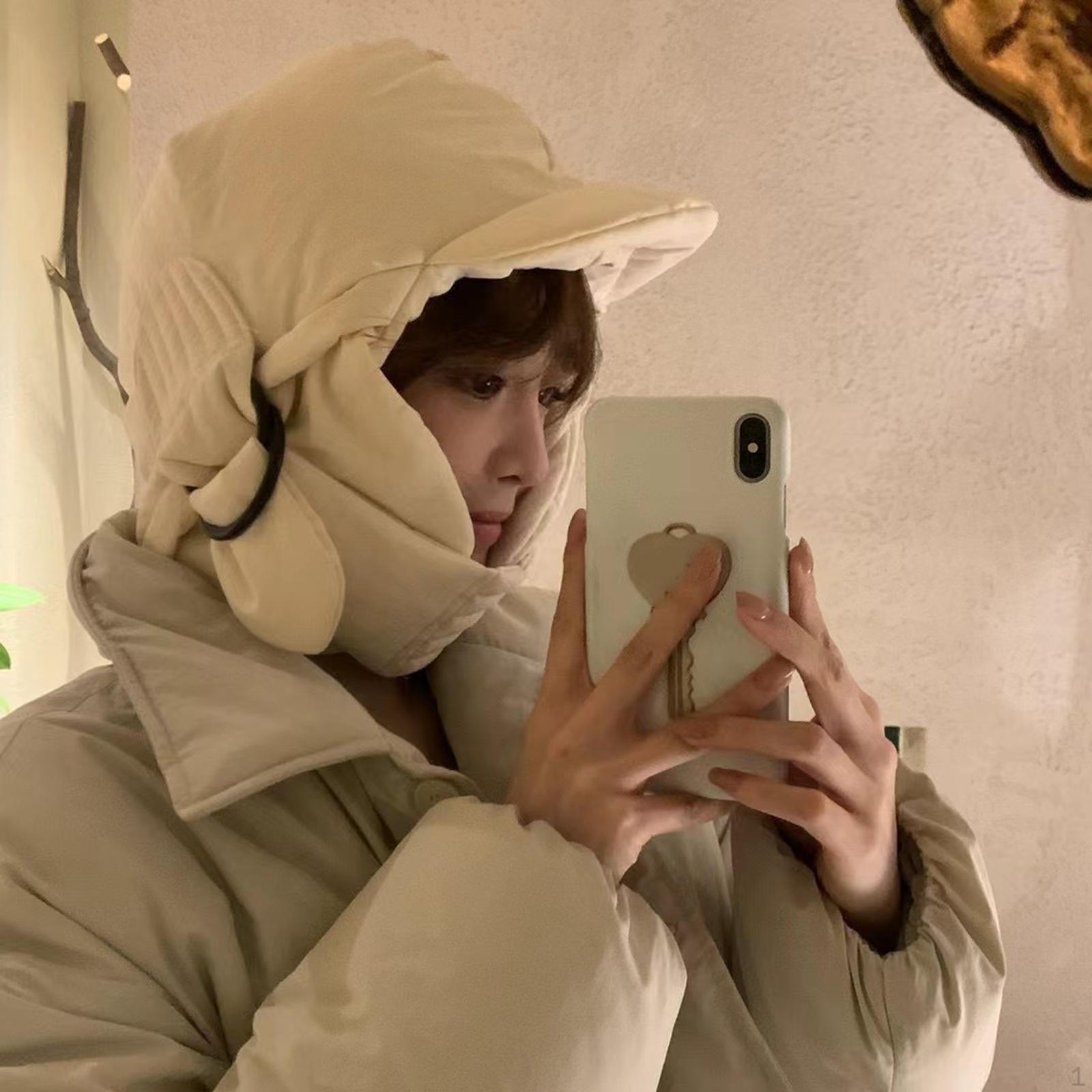 

Hat with Ear Flaps for білий