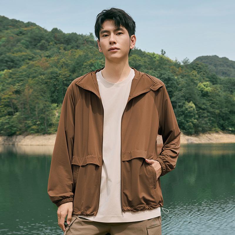 Summer New Men's Sunscreen Clothing UPF10 + Ice Silk Original Yarn Thin Jacket Light and Breathable Outdoor Sports Sunscreen Clothing