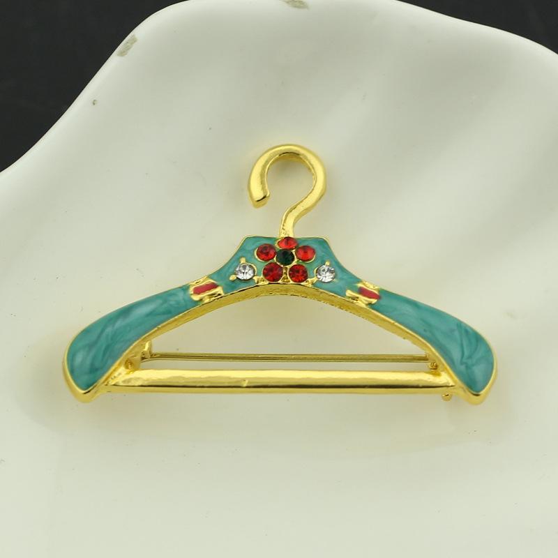 European and American Fashion Women's Creative Hanger Sewing Machine Ins Brooch Literary Pin Bag Clothes Accessories