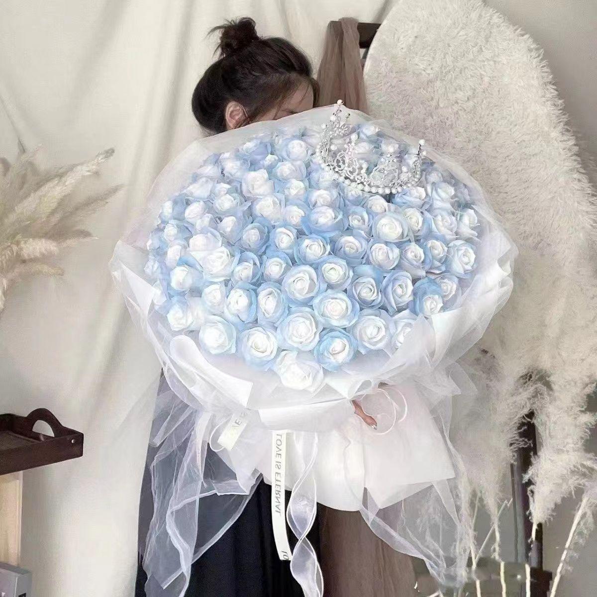 

Букет из вечных мыльных роз: Подарок на День святого Валентина и День рождения для партнера или лучшего друга - 99 романтических роз