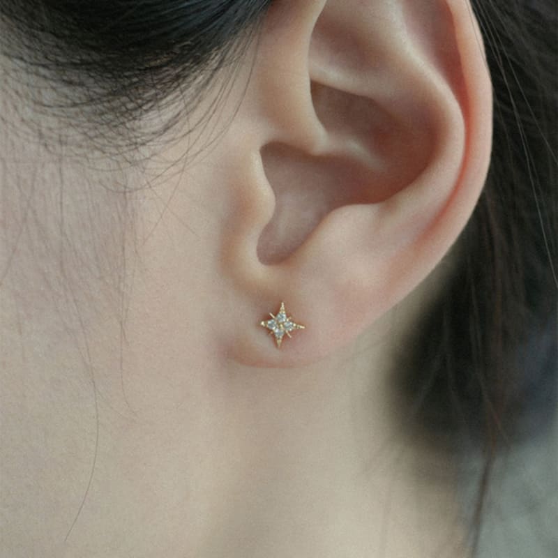 youngglow 14k twinkle piercing