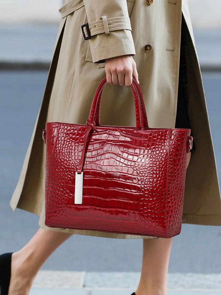 Qian Dian Wine Red Crocodile Pattern Leather Tote – Large Capacity Handbag & Crossbody Bag for Weddings & Work