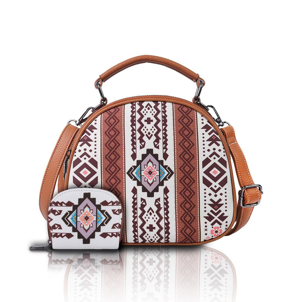 This Bohemian-style Two-piece Shell Handbag Has A Large Capacity and Is Suitable for Commuting To Work