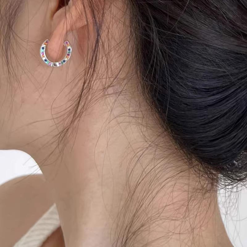 Exquisite Bunte Zirkon Creolen: Einzigartige, hochwertige, minimalistische Ohrklemmen für Männer und Frauen