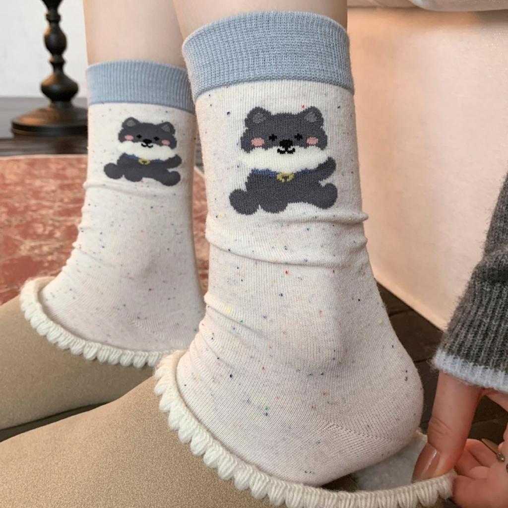 Cartoon animal socks women's autumn flocking tube socks college wind stacking socks boneless socks
