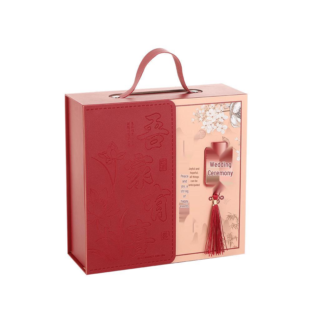 Elegant Chinese Wedding Gift Box: Engagement & Banquet Souvenir Candy Packaging