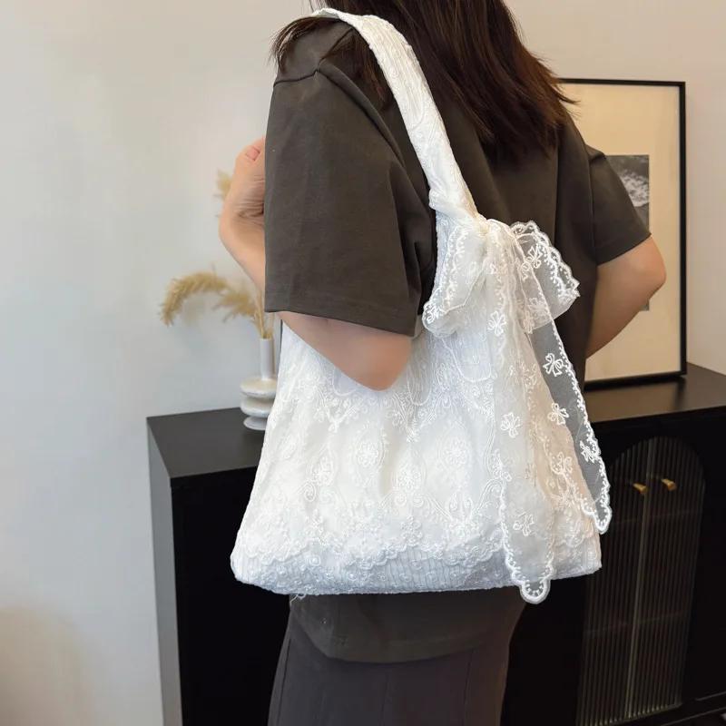 Retro Lace Flower Women's Canvas Shoulder Bag Large Capacity Gentle Ladies Tote Vest Bag Summer Travel Underarm Bag Handbags