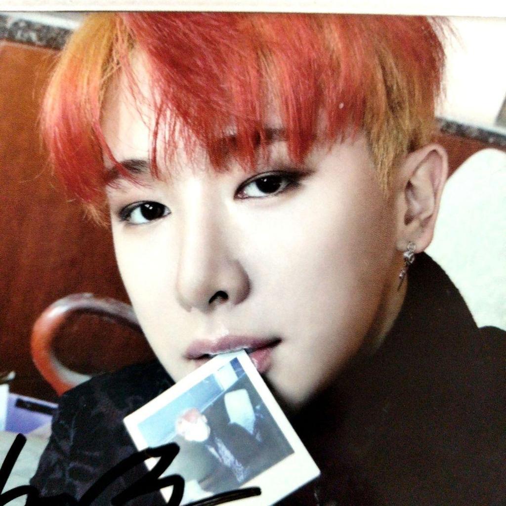 [USED] Wonho autographed official photo…Wonho…Monster X…