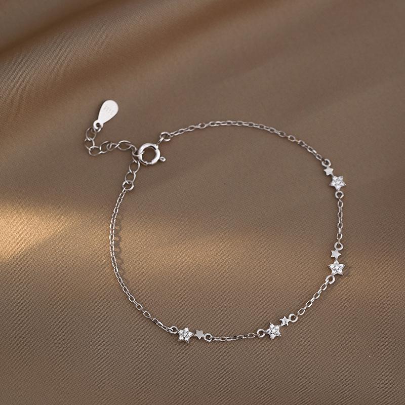 Shiny Diamond star bracelet female light luxury exquisite versatile niche design hand jewelry серебряный