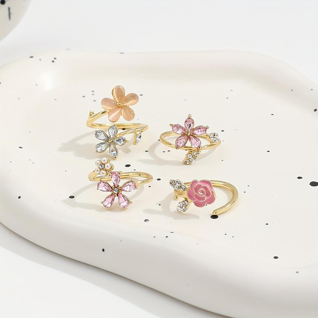 4pcs Set of Alloy Rhinestone Imitation Pearl Oil Painting Stacked Ring Set. Fashionable, Elegant And Sexy Flower Pink Series Rhinestone Imitation Pear