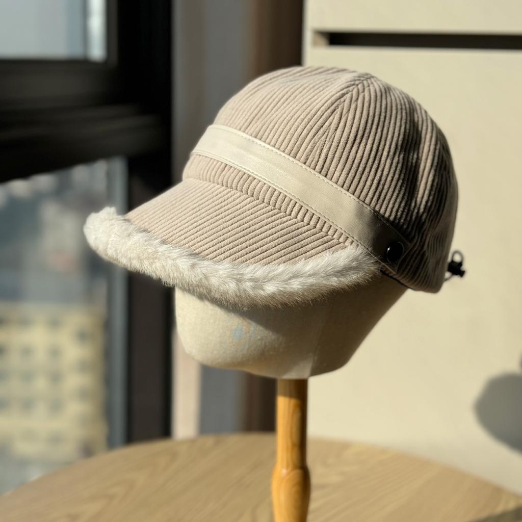 Korean-style Corduroy Duckbill Cap for Women, Thickened for Warmth In Winter, Wide Brim, Windproof for Cycling, Versatile and Adjustable, Trendy Hat