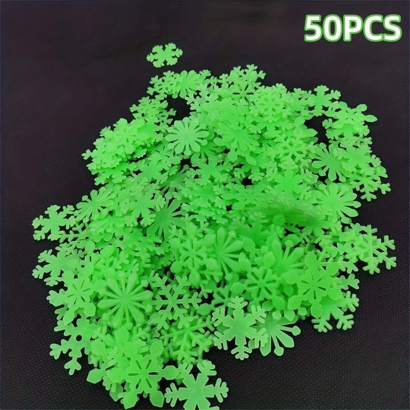 50/100PCS Luminescent Snowflake Wall Stickers, Mini Christmas Snowflake Luminous Wall Decoration Suitable For Home Bedroom Baby Room Decoration