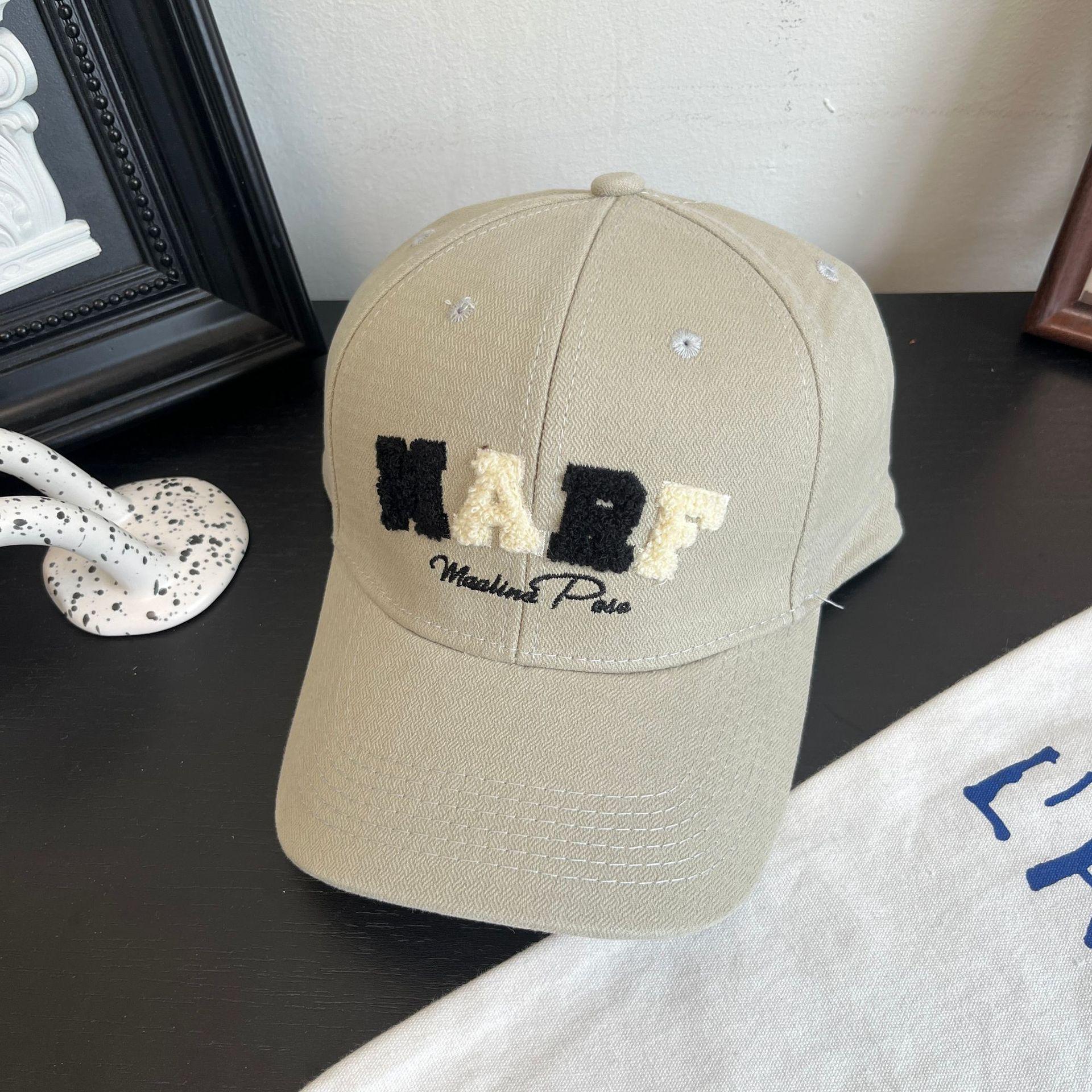 

Новая весенняя кепка бейсболка MARF Универсальная мужская и женская вышивка Солнцезащитная Показывает лицо Маленький козырек Универсальная бейсболка Тренд M（56-58cm）