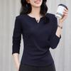 V-neck Long Sleeved T-shirt for Women In Autumn with Pleats and A Waist Cinching Top Exuding A Stylish and Versatile Inner Layer