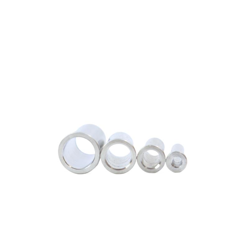 1 ks 4 6 8 10 12 14 16 20 mm 1/4" 3/8" 1/2" 3/4" 1" VNITŘNÍ PRŮMĚR Nylonová PTFE hadicová vložka Vnitřní vedení 304 316 Nerezová ocel Podpora