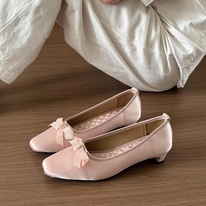 

Flat bottom gentle red single shoes evening shoes 2025 spring and summer Xiaoxiangfeng French women s shoes one pedal shallow mouth ladyshoes 35 розовый