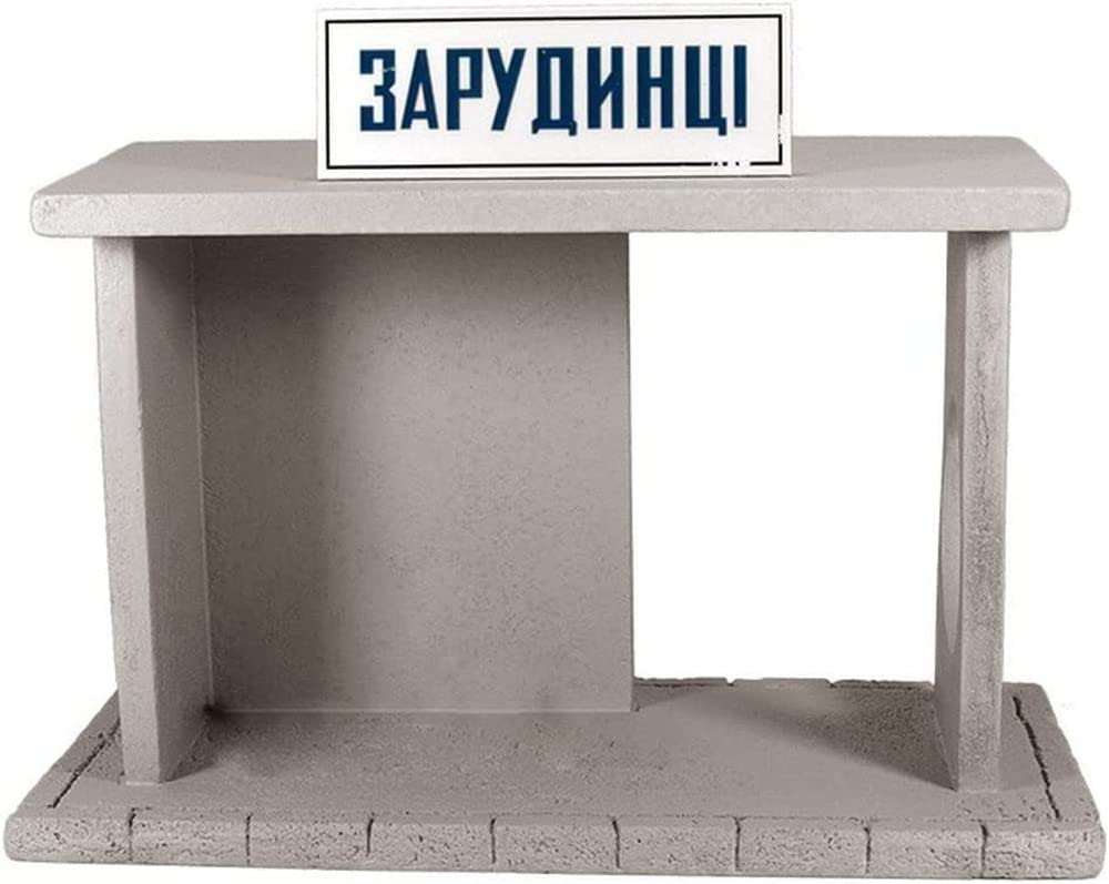 Mac One Model 1/48 Eastern Bloc Concrete Bus Stop Resin Kit MAC48014