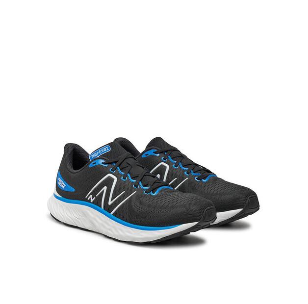 Беговые кроссовки New Balance Fresh Foam Evoz v3