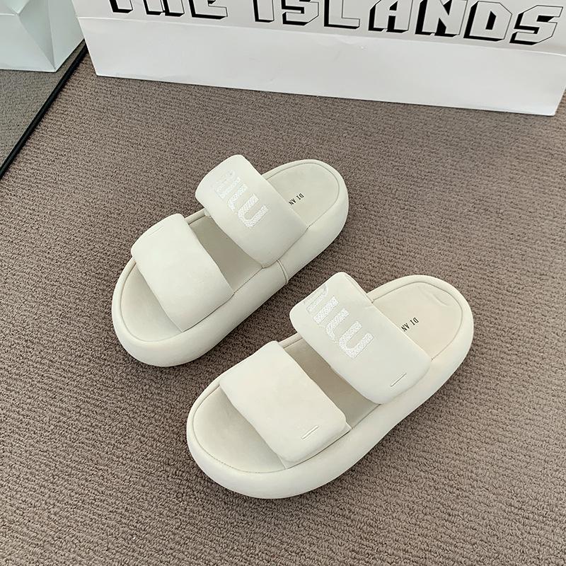 2025 New Platform Slippers Women's Outer Wear with Skirt Cool Slippers Fashionable Versatile Sandals One-word Slippers Women