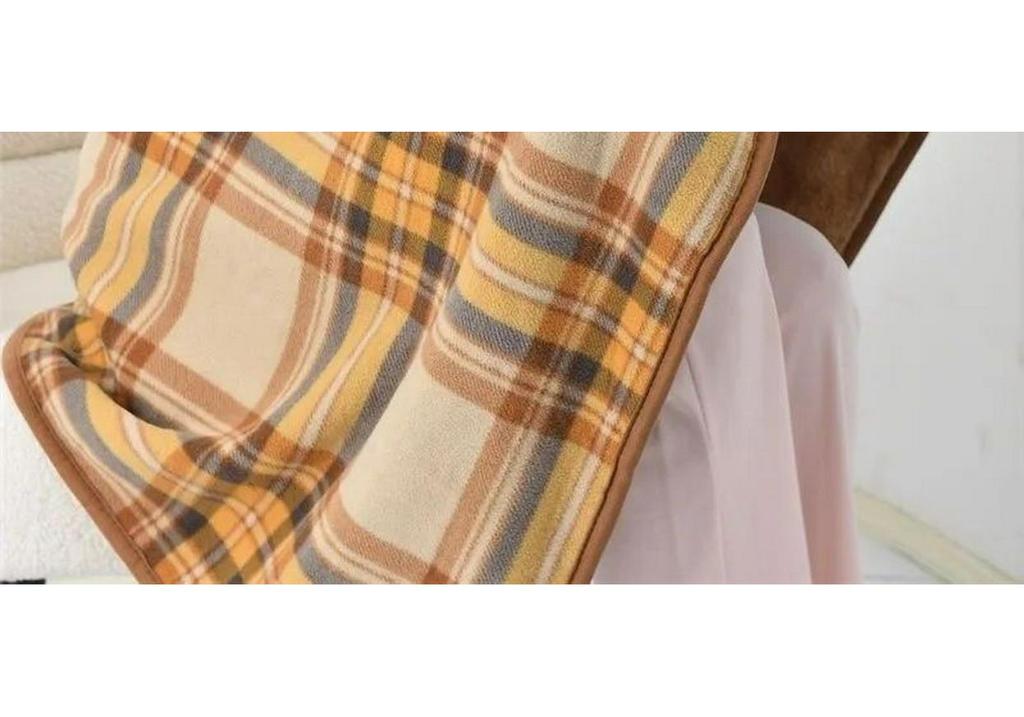 Multi-functional Thickened Shawl Blanket: Outdoor, Student, Office, Lunch Break, Winter Nap Throw