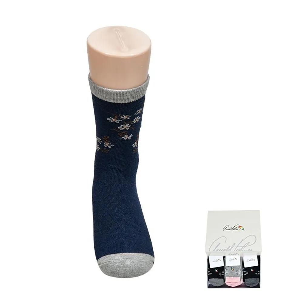 Arnold Palmer Elegant Floral Print Women's Mid-Calf Non-Slip Sock Set