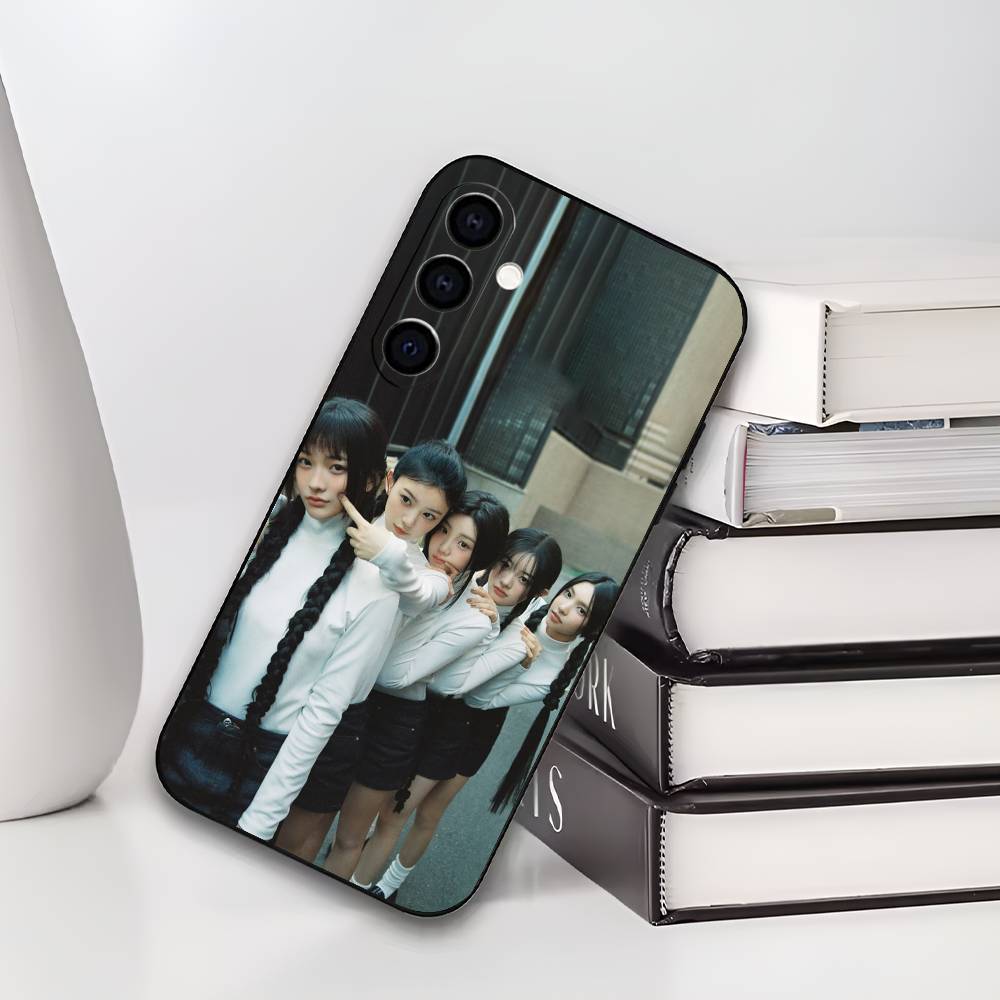 K-POP I-ILLIT Phone Case For Samsung Galaxy A73,A72,A71,A70,A53,A52,A51,Soft Silicone Black Cover