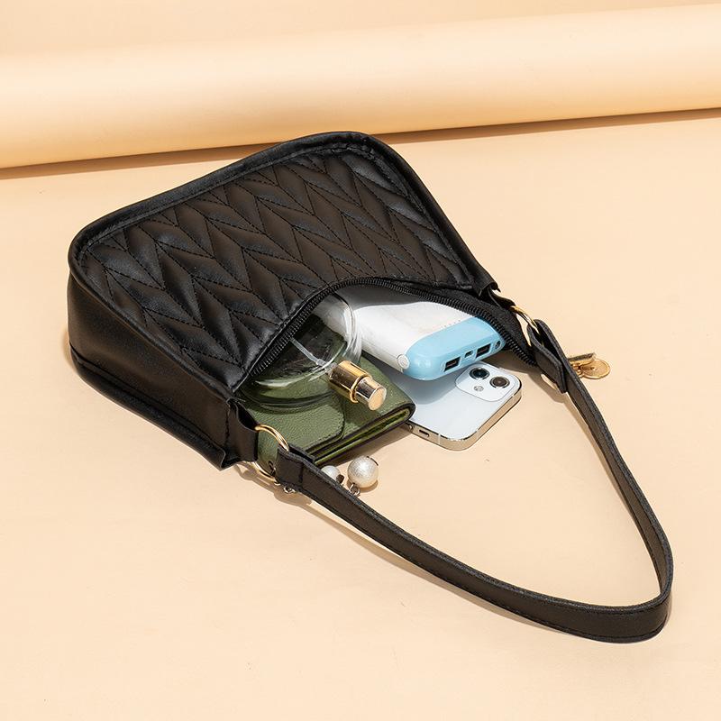 Large Daily Bag with Comfortable Strap