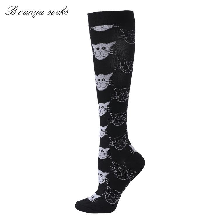 

200 Styles of Sweat-Wicking Sports Compression Socks for Running and Fitness L/XL (40-45)