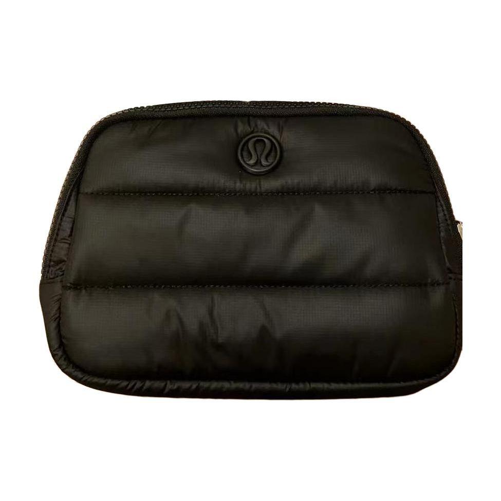 Lululemon Everywhere 1L Padded Quilted Zipper Adjustable Shoulder Strap Nylon Chest Waist Bag Unisex Bag Black LU9BHHS_0001 Black