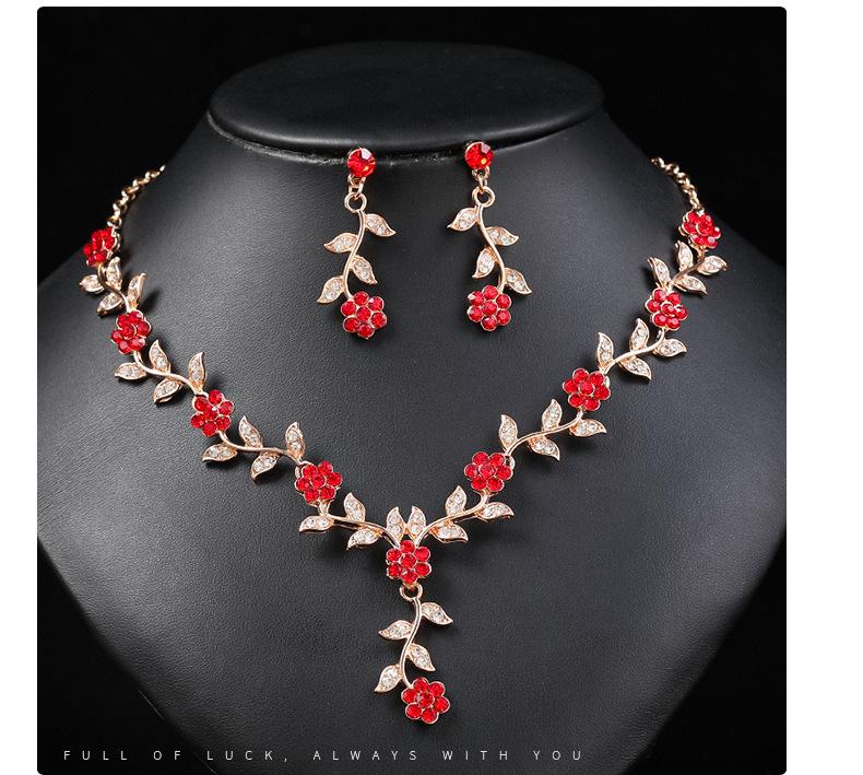 European & American Vintage Plum Blossom Necklace Set with Colored Diamonds