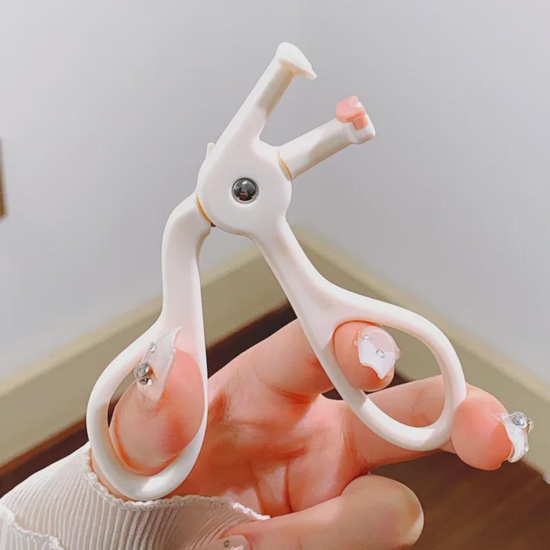 Xixi Wide Angle Eyelash Curler: Small, Portable, Easy To Use, Long-lasting Curl, No Pinching.