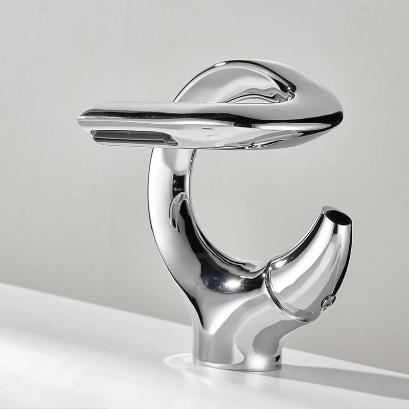 Bathroom Faucet Gold Basin Faucet Hot and Cold Black Sink Faucet Deck Mounted Toilet Mixer Basin Faucets