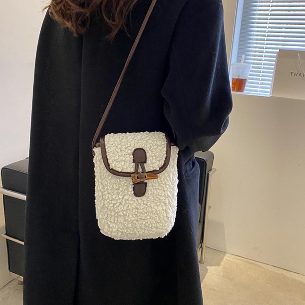 Lamb Plush Crossbody Bag for Women Faux Fur Small Square Shoulder Bag Portable Lipstick Phone Purse