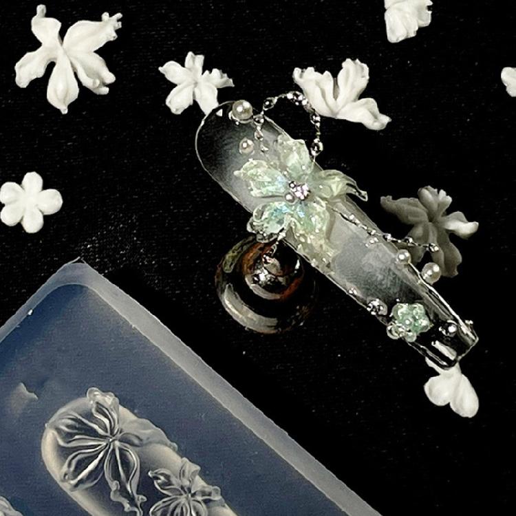 Multipurpose Nail Art Template Tool Stylish Silicone Nail Art Molds Embossing Carving Templates for Nail Enthusiasts