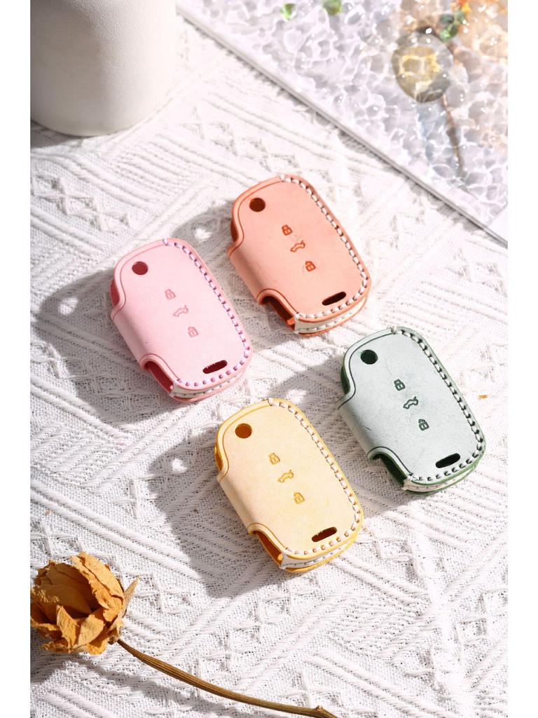Elegant Women's Key Cover for Wuling Hongguang Mini EV Macaron