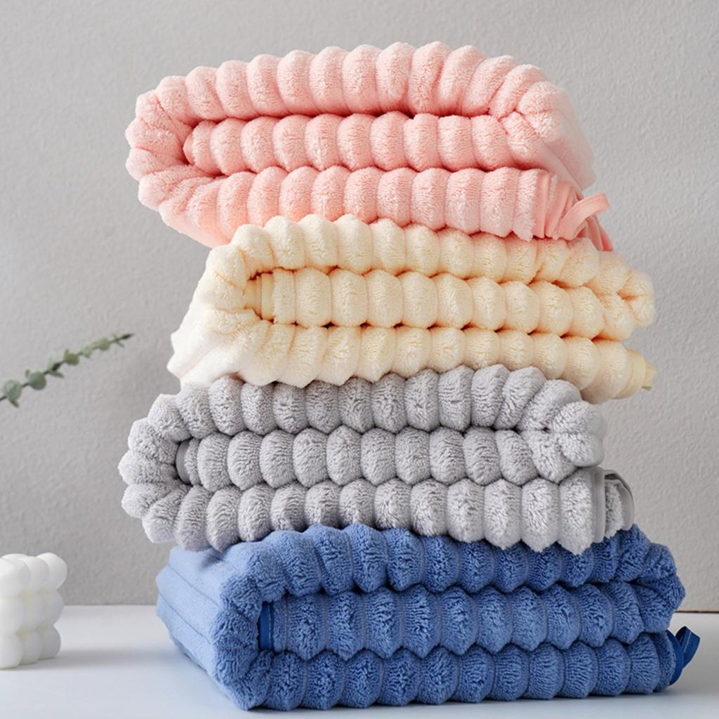 Coral Fleece Bath Towel, Thickened and Enlarged 90 * 170, Covering The Body. Adult Quick Drying and Absorbent Swimming Gift Bath Towel