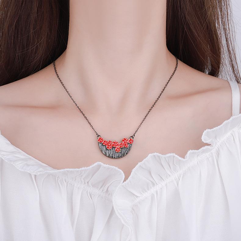 Heal The Gentle Lily of The Valley Flower Necklace Super Fairy Temperament All Matching Necklace Female Minority