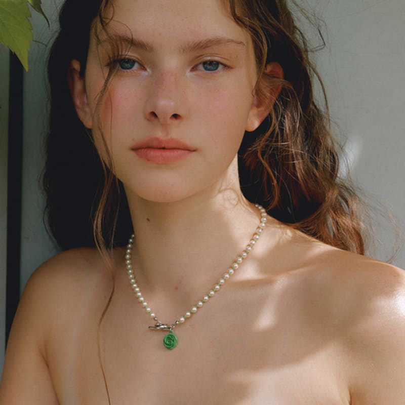 VINTAGE HOLLYWOOD Pearl n Beads Rose Necklace_VH2435NE008M