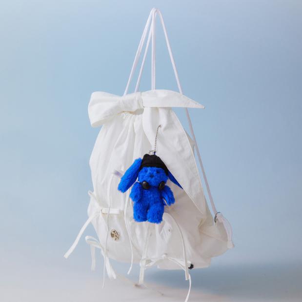 

Новая джинсовая сумка Colle String Bag белого цвета, абсолютно новая
