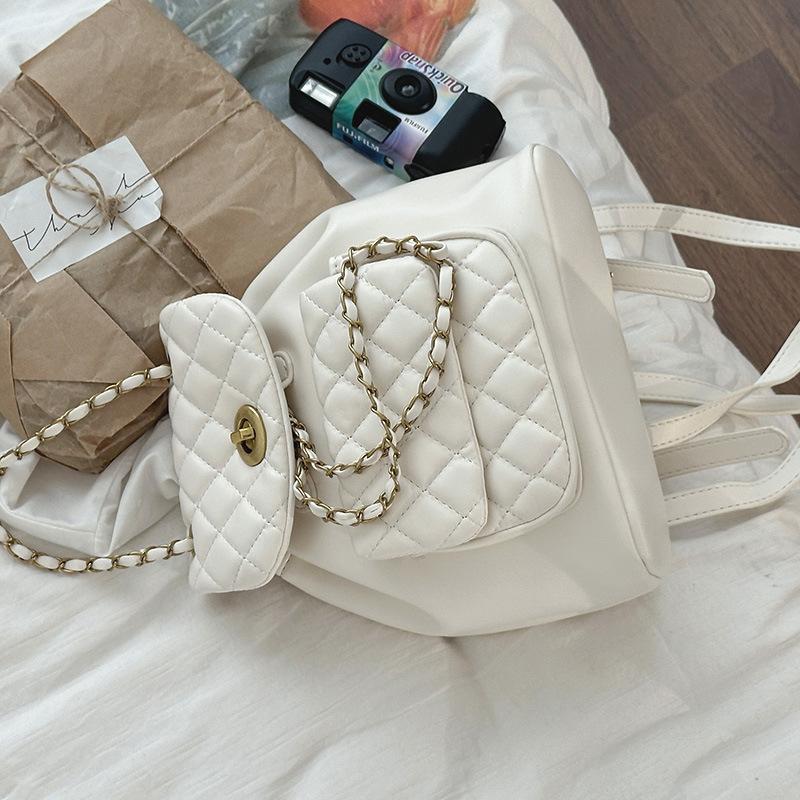 Xiaoxiangfeng Diamond-shaped Backpack, Fashionable Chain Bucket Bag, Versatile Single-shoulder Backpack